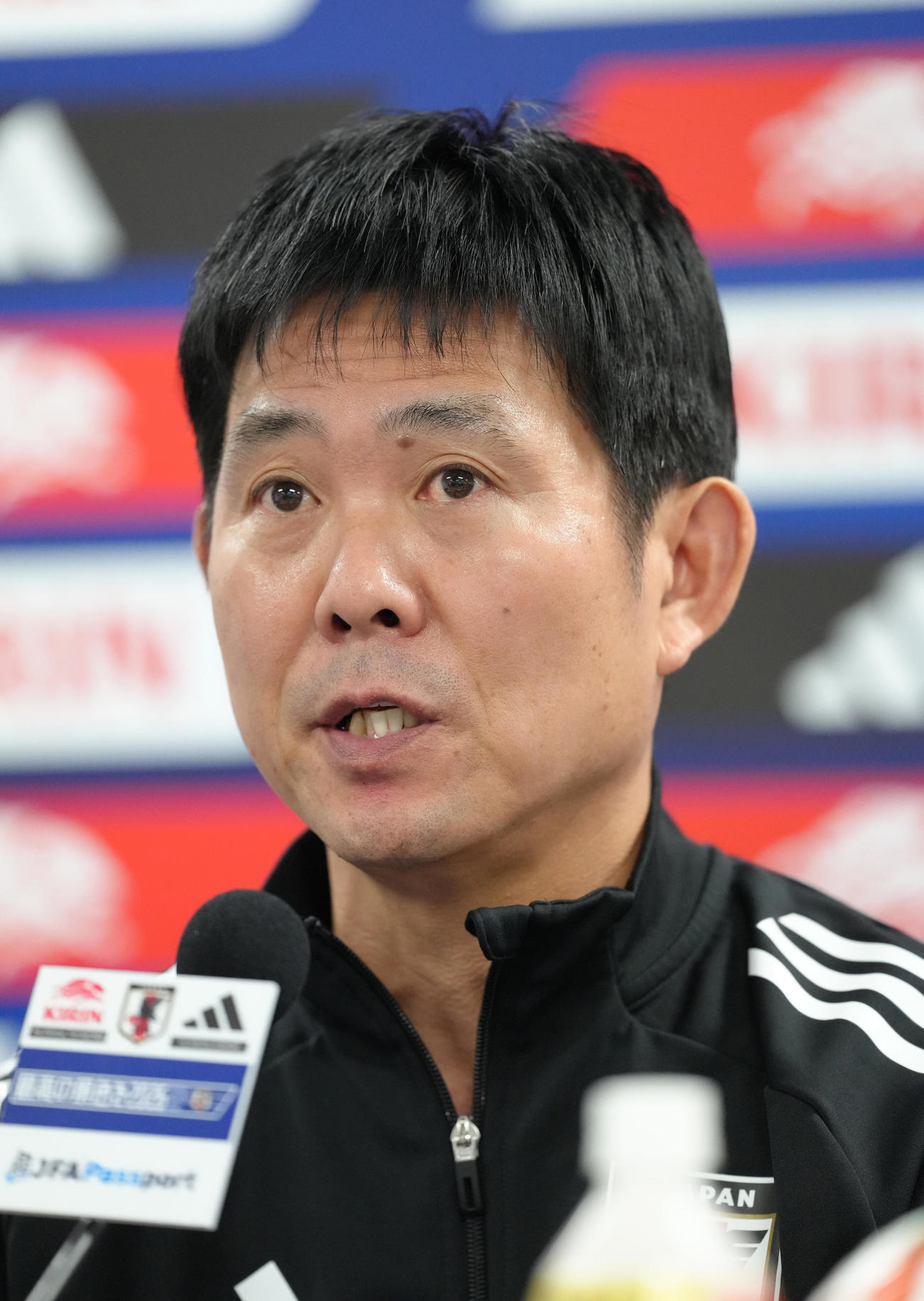 会見に臨む森保監督（撮影・足立雅史）
