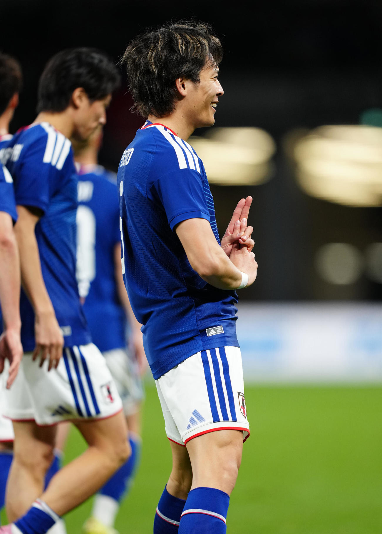 日本対ボリビア　後半、ゴールを決め、忍者ポーズを見せる町野（撮影・江口和貴）
