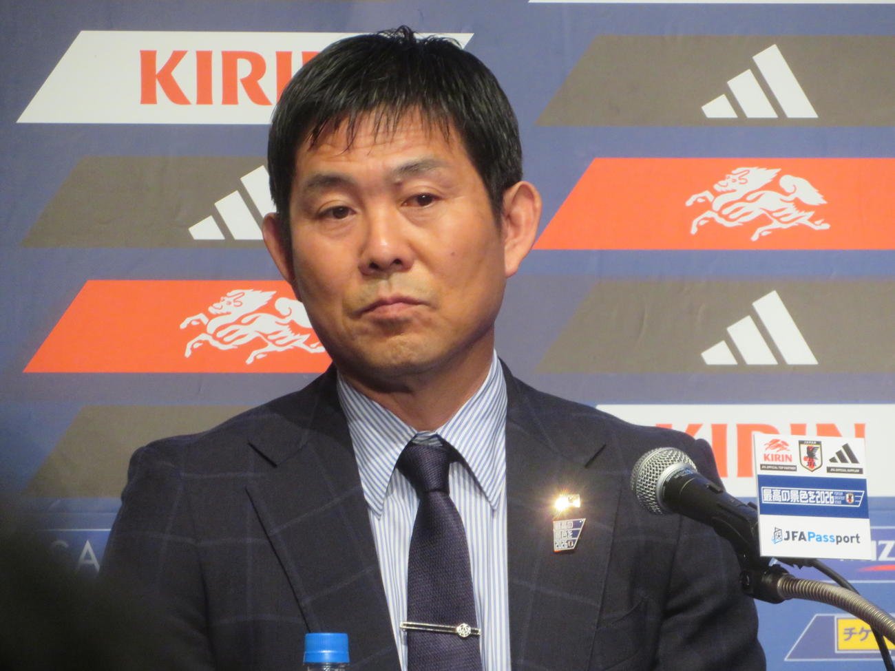 日本サッカー協会の26年の年間スケジュール発表会見に出席した日本代表の森保一監督（撮影・佐藤成）