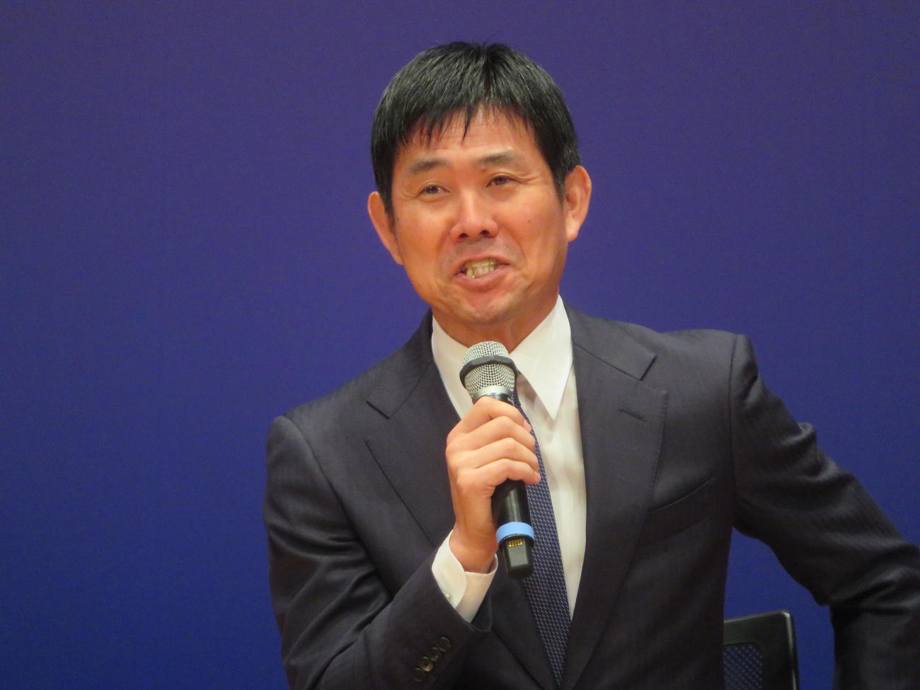 相模原市で講演会を行った日本代表森保一監督（撮影・佐藤成）