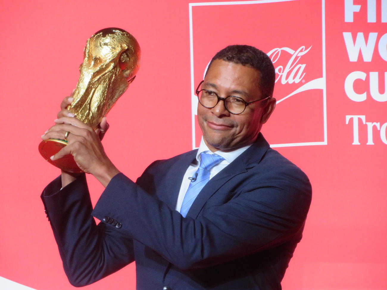 FIFAワールドカップ　トロフィーの日本上陸イベントに出席した元ブラジル代表のジウベルト・シウバ氏（撮影・佐藤成）