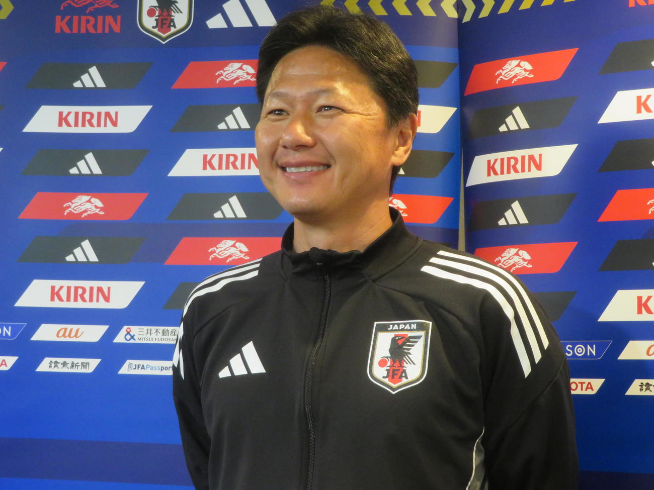 AFC U－23アジアカップを制し、帰国したU－23日本代表の大岩剛監督（撮影・佐藤成）