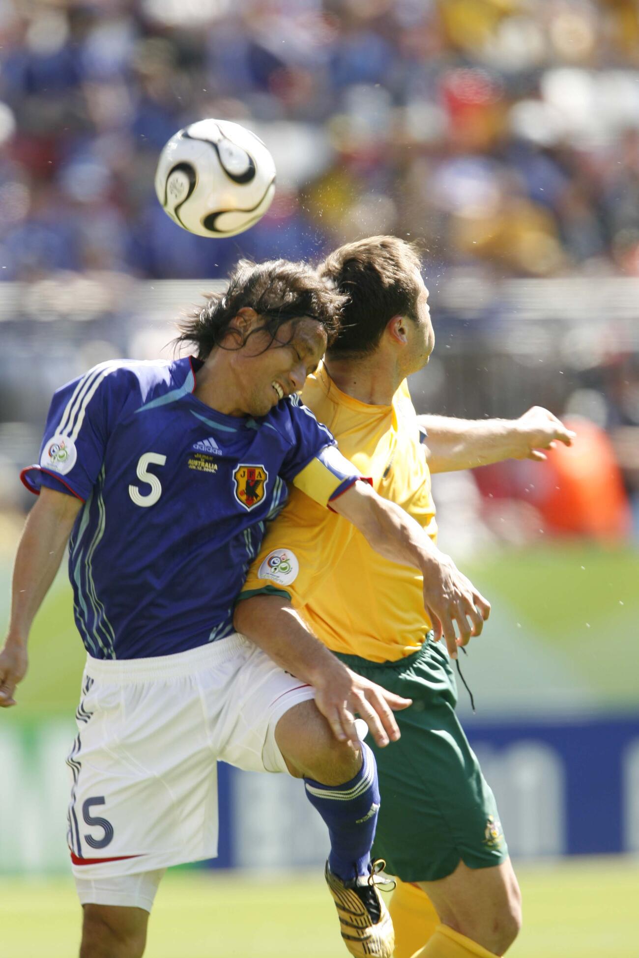 Ｗ杯ドイツ大会　オーストラリア戦でプレーする宮本恒靖（06年6月12日撮影）