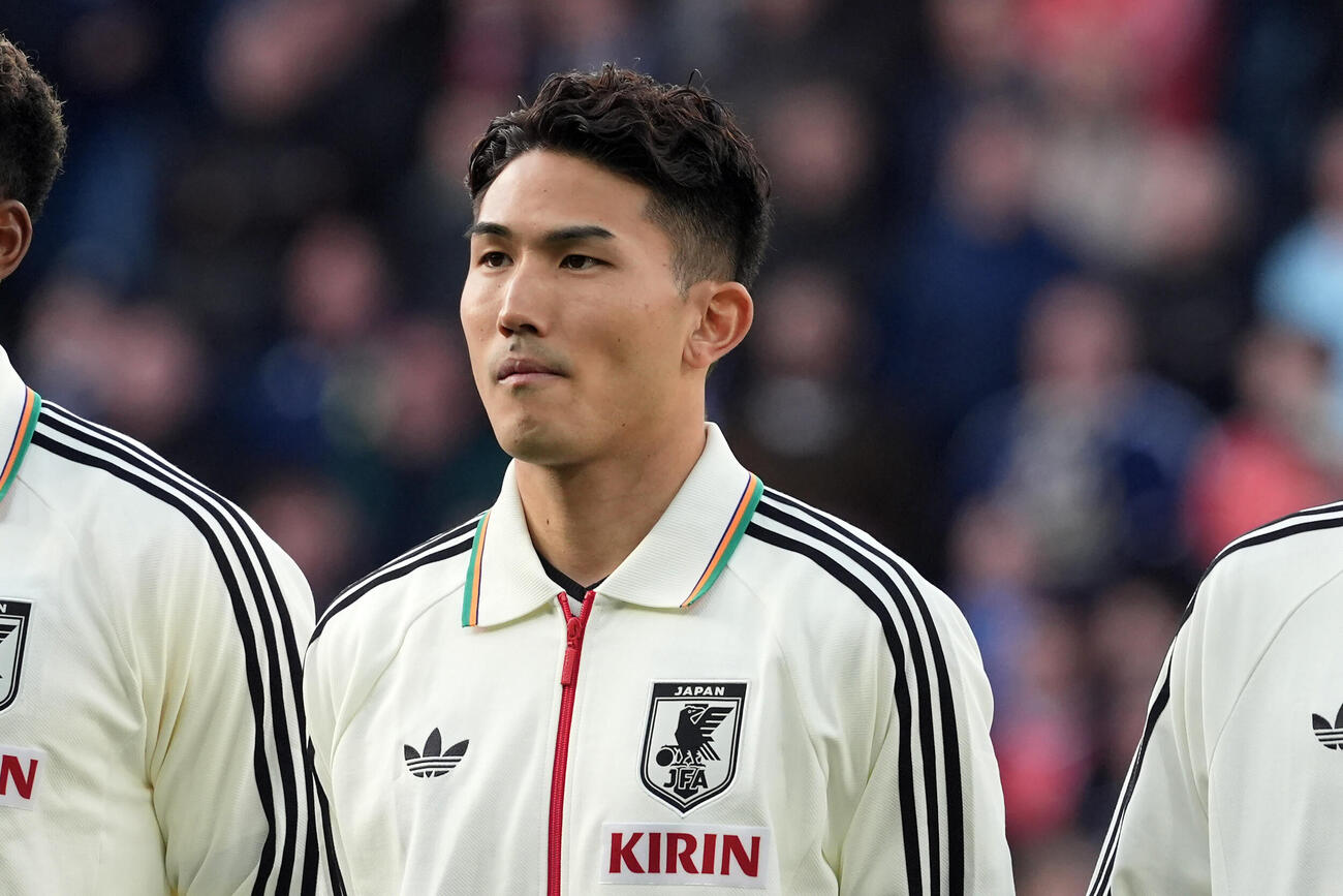 日本対スコットランド　試合前、整列する渡辺（撮影・パオロ　ヌッチ）