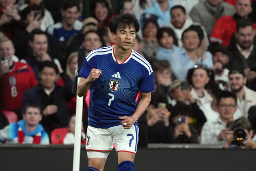 日本代表】神セーブのGK鈴木彩艶「一致団結してた」セットプレー攻勢を