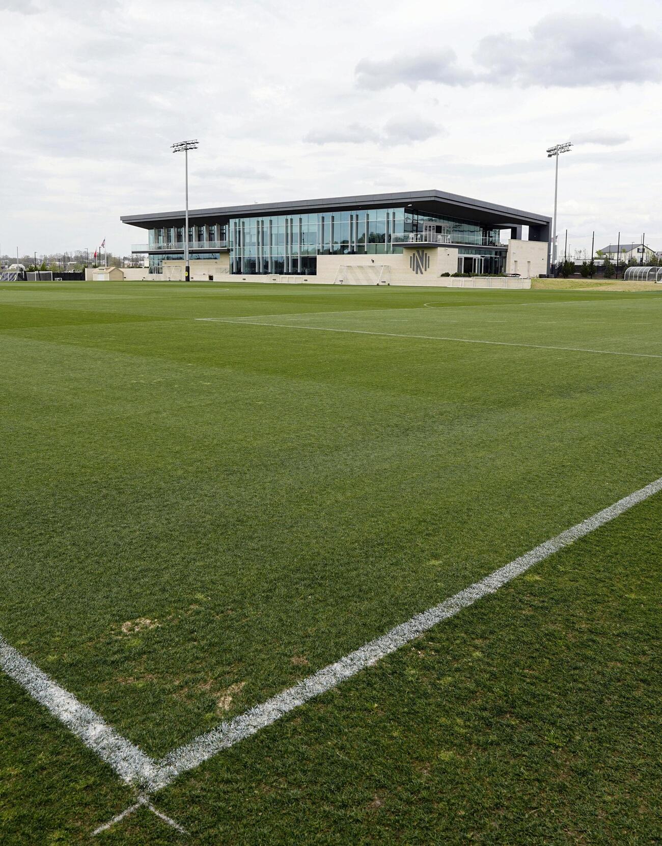 サッカーW杯北中米3カ国大会で日本代表がベースキャンプ地とする米ナッシュビルの施設（共同）