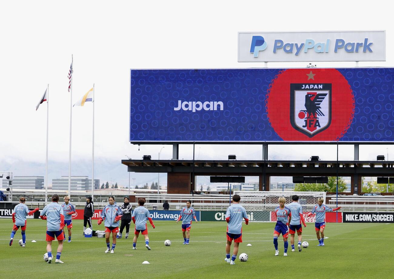 米国戦に向け最終調整する女子日本代表（共同）