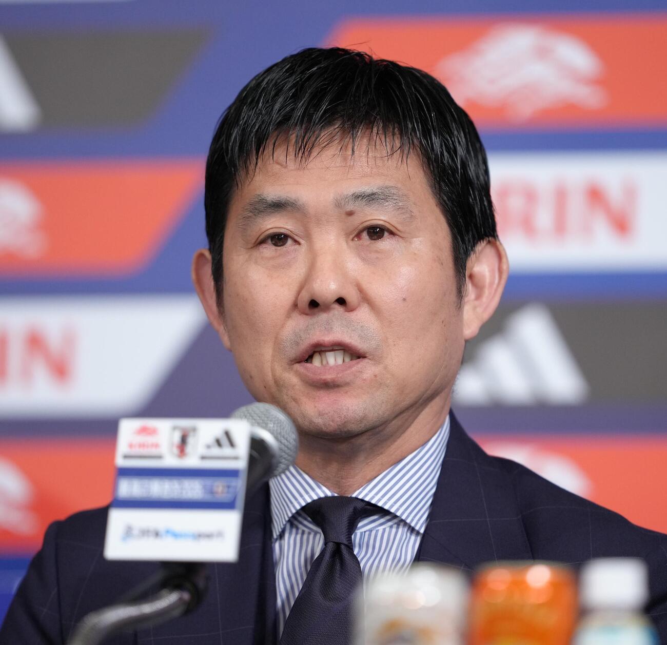 W杯北中米大会日本代表メンバー発表会見に臨む森保一監督（撮影・足立雅史）