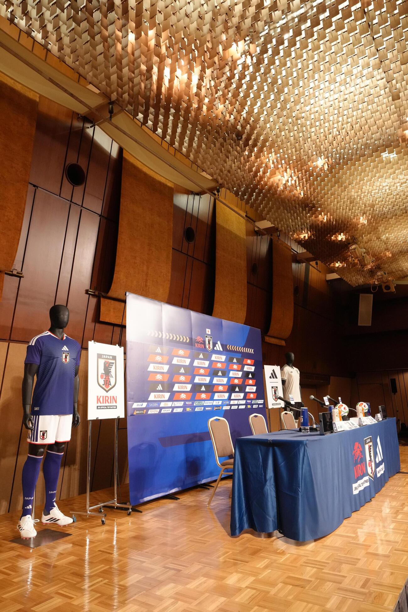 W杯北中米大会日本代表メンバー発表会見が行われる会場（撮影・足立雅史）