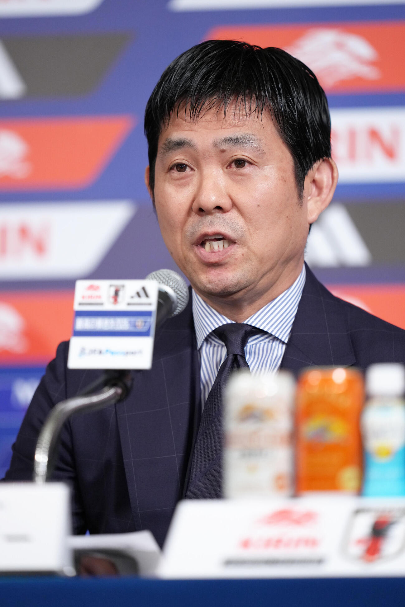 W杯北中米大会日本代表メンバー発表会見に臨む森保一監督（撮影・足立雅史）