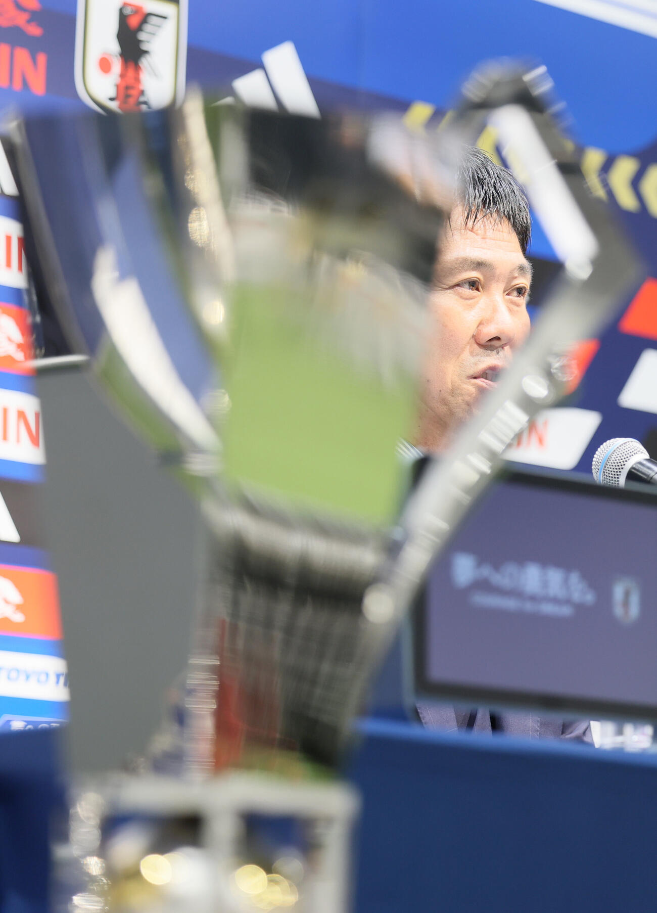キリンカップサッカーの日本代表メンバーを発表する森保一監督（撮影・水谷安孝）