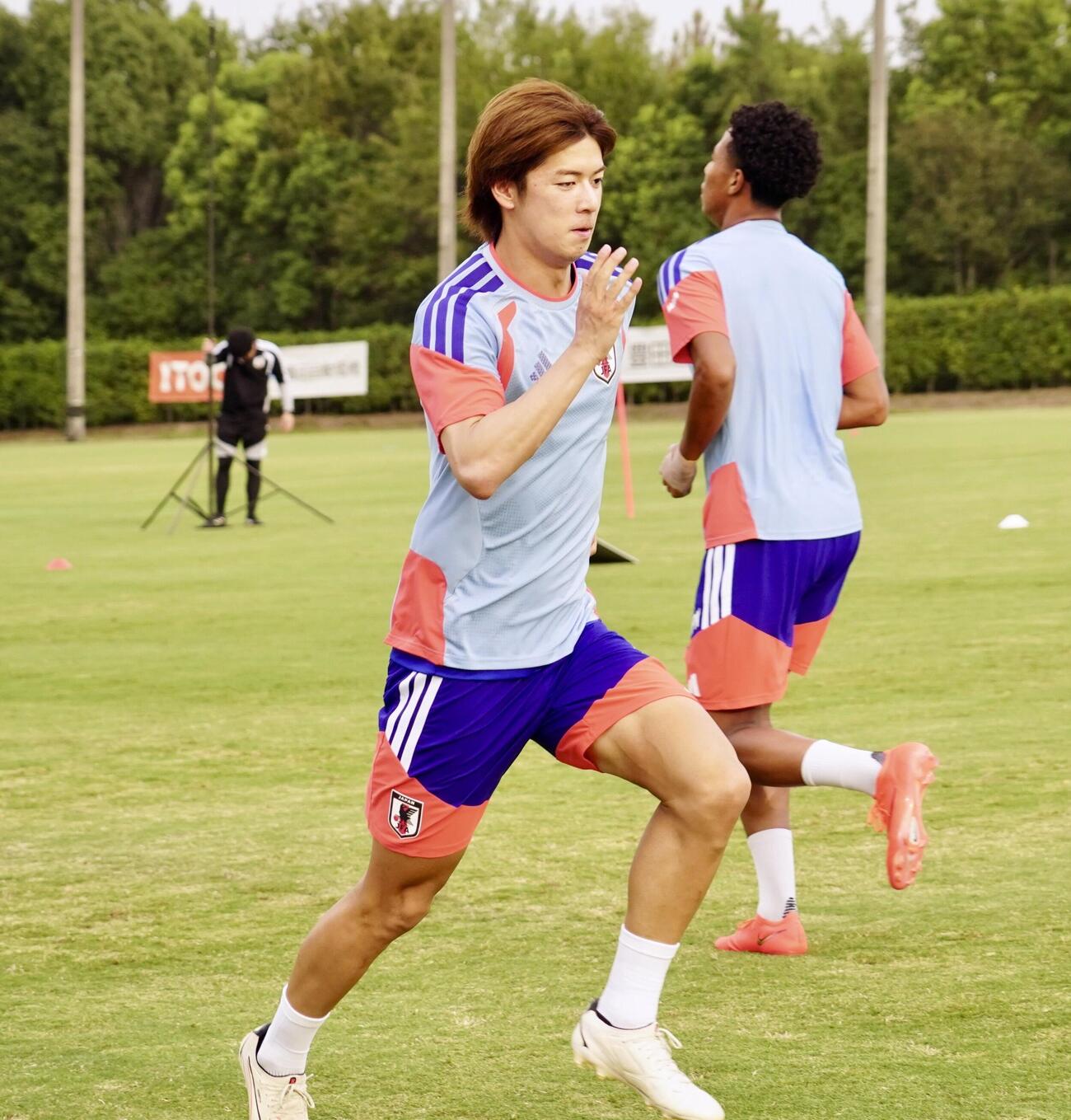 愛知・名古屋アジア大会1次リーグ第2戦キルギス戦に向けて調整したU－21日本代表MF大関友翔