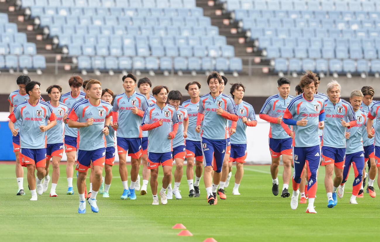 練習に臨む日本代表（撮影・足立雅史）