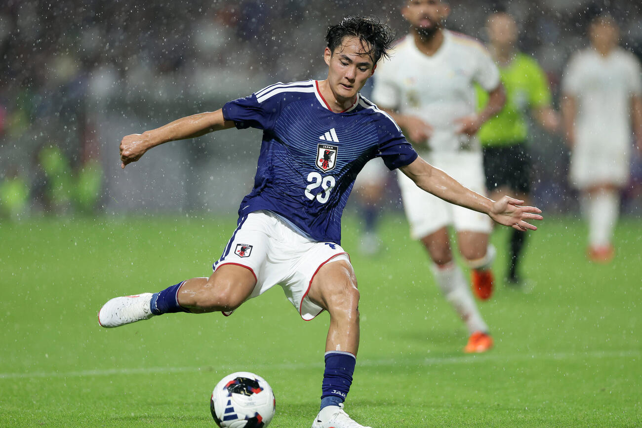 日本対ベネズエラ　前半、攻め込む斎藤俊輔（撮影・前田充）