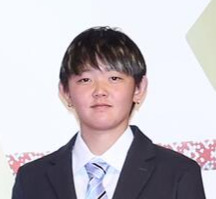 神谷千菜（25年11月撮影）