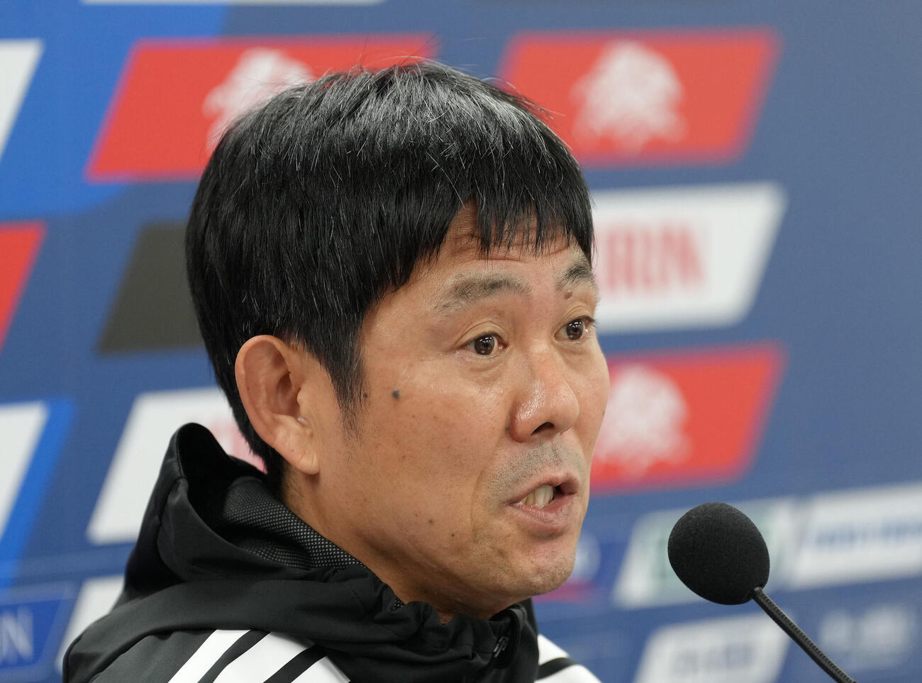 会見に臨む森保一監督（撮影・足立雅史）