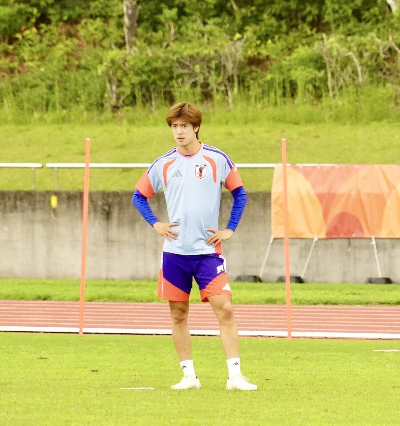 愛知・名古屋アジア大会1次リーグ初戦香港戦に向けて調整するU－21日本代表MF大関友翔