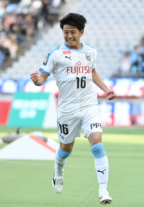 川崎F知念＆長谷川ゴールでトップタイの55得点 - J1 : 日刊スポーツ