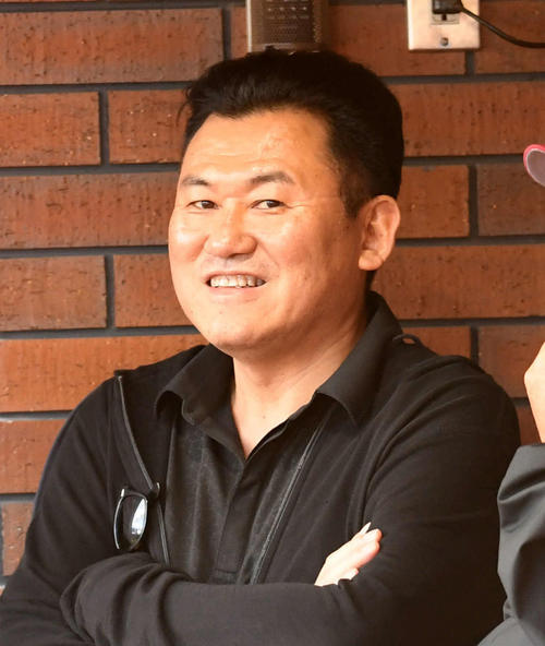 三木谷浩史氏（18年6月撮影）