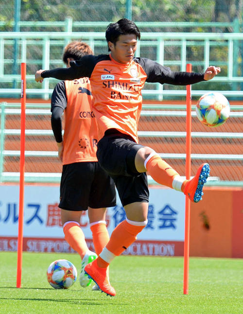 公式戦4試合連続得点を狙う清水FW北川