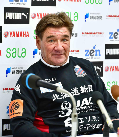 札幌ペトロビッチ監督（2019年4月28日撮影）