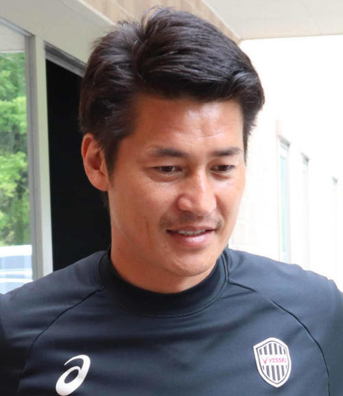 神戸吉田監督（19年5月撮影）
