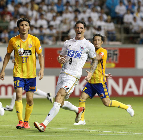 2018年7月22日、鳥栖対仙台 後半途中から出場した鳥栖FWフェルナンドトーレスはゴール前で気合の入った表情(撮影・梅根麻紀)