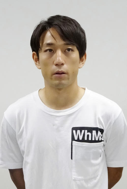 ベルギー1部リーグのアントワープ移籍に向け意欲を語る横浜MF三好（共同）