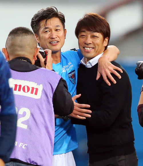 半年でｊ１昇格導いた下平監督 感謝 のカズ起用 ｊ２写真ニュース 日刊スポーツ