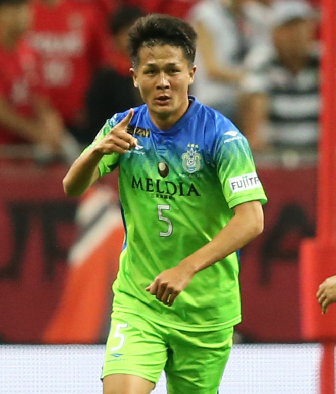 浦和が湘南DF杉岡に正式オファー、鹿島と争奪戦 - J1 : 日刊スポーツ