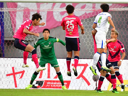 GK3冠はC大阪ジンヒョン出場数も森島抜き1位 - サッカー写真ニュース : 日刊スポーツ