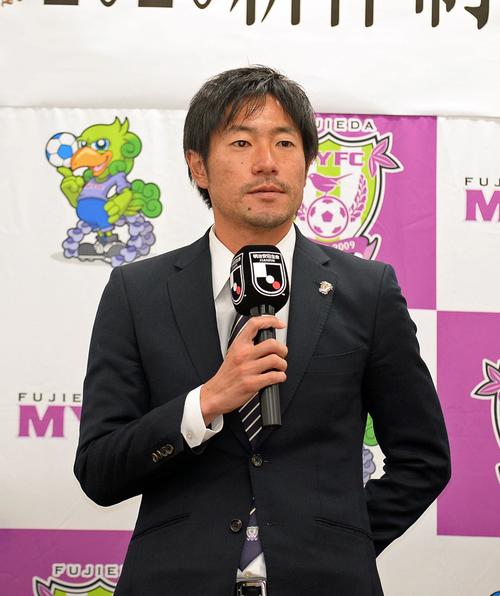 今季の意気込みを語る枝村