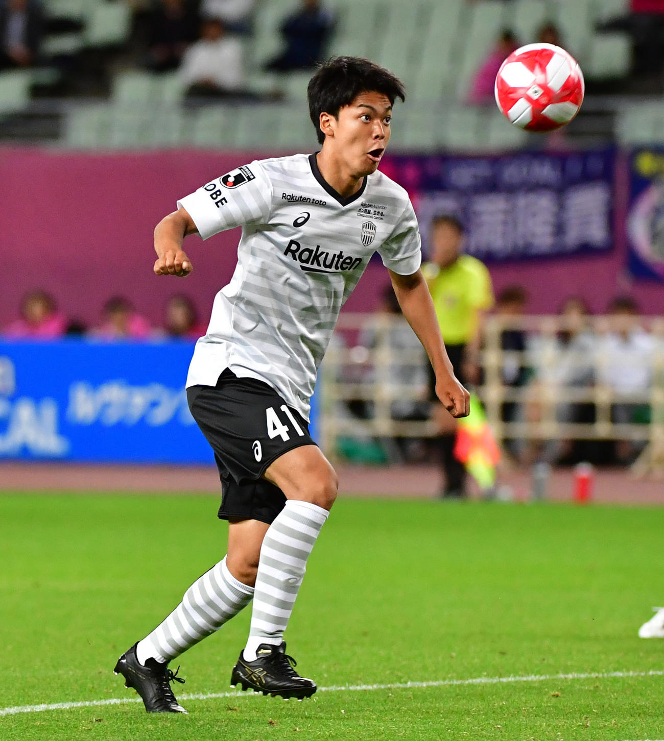 神戸MF小田裕太郎（2019年4月24日撮影）