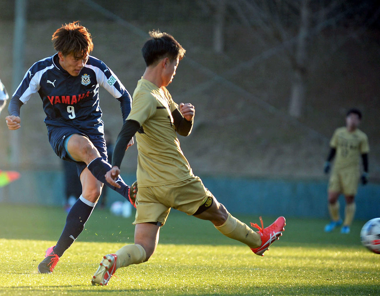 4本目の22分に追加点を決める磐田FW小川航