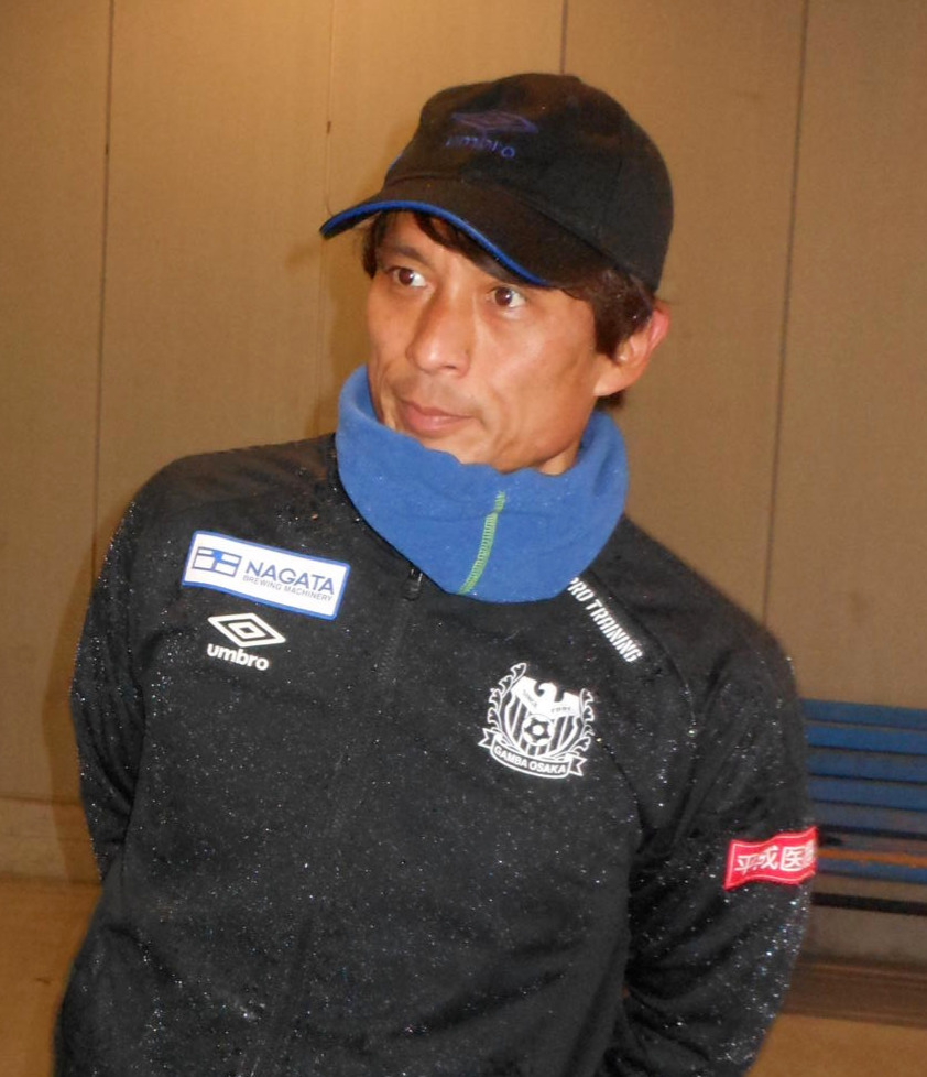 雨の中で最終調整を終えたG大阪宮本監督