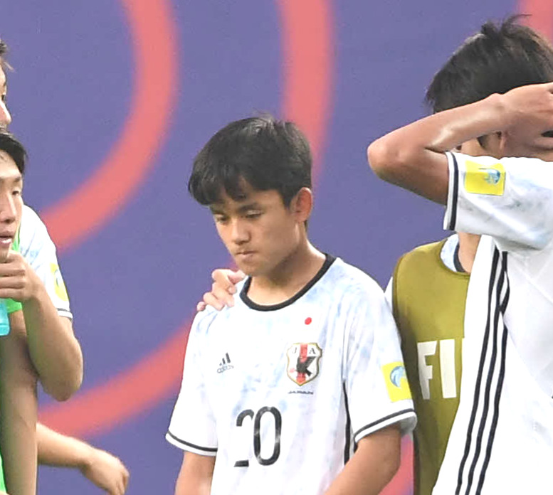U－20W杯韓国大会　日本対ベネズエラ　敗れて肩を落とす久保建英（2017年5月30日撮影）