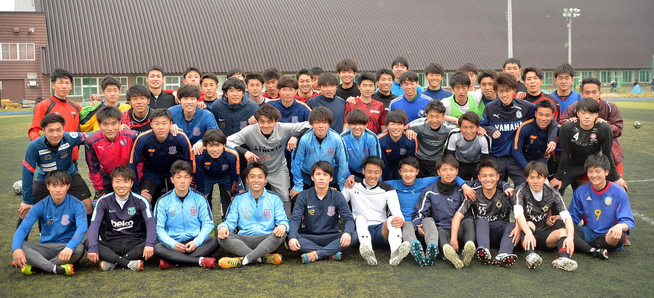 16年ぶりの天皇杯本大会出場を狙う富士大サッカー部の選手たち（撮影・鎌田直秀）