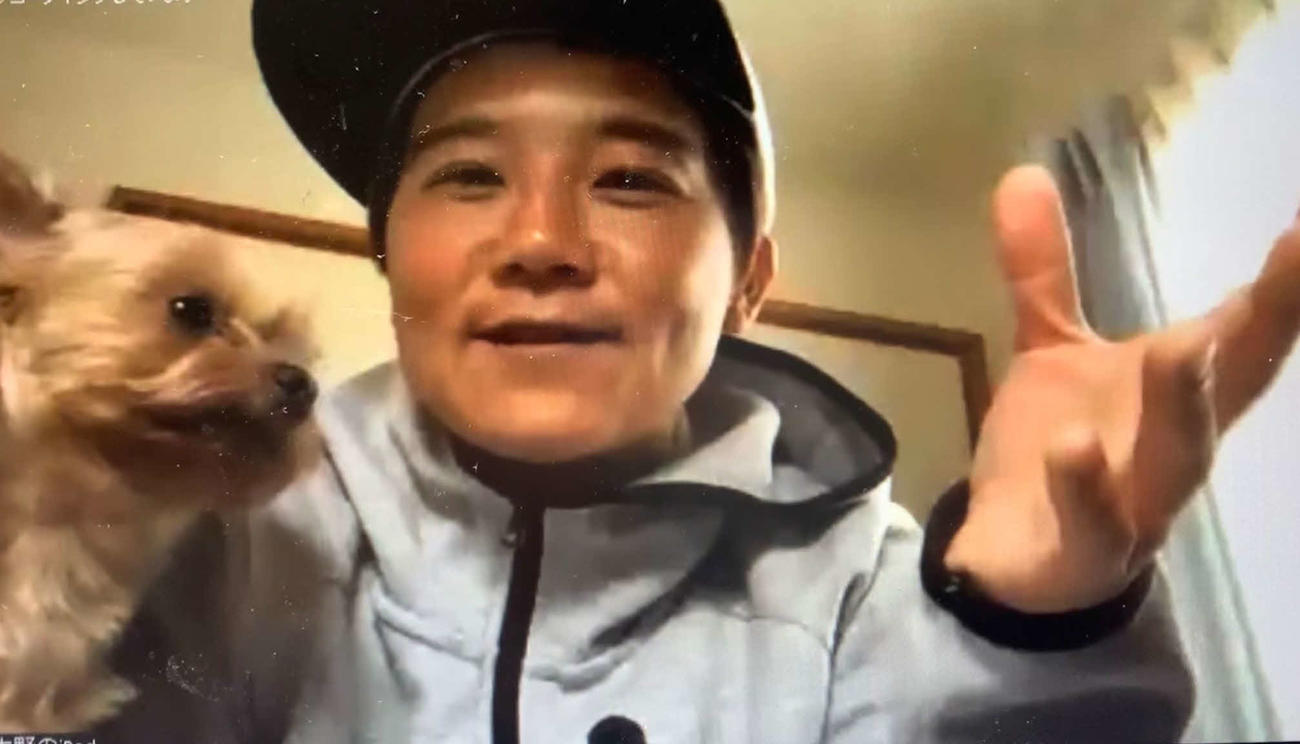 オンライントークショーで話をする大野忍