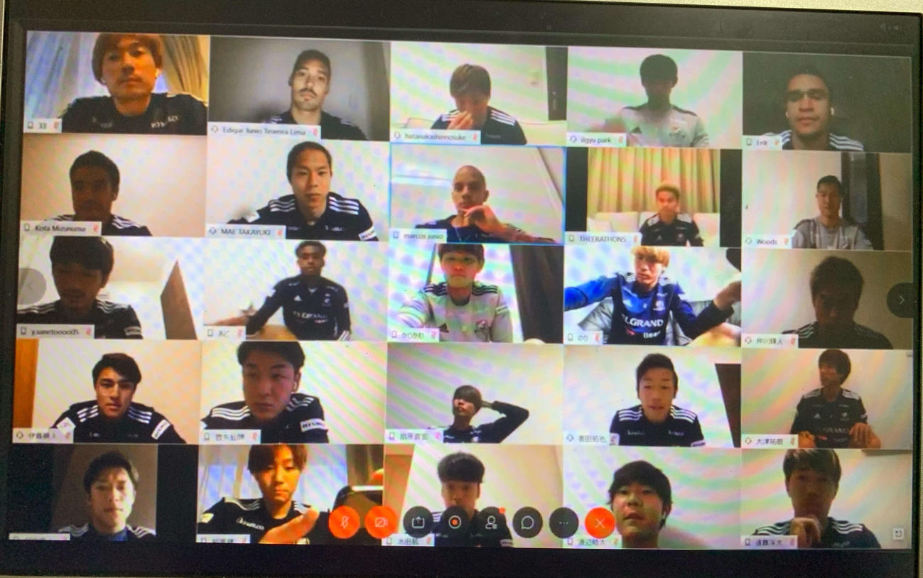 オンラインイベントに出演した横浜の選手たち