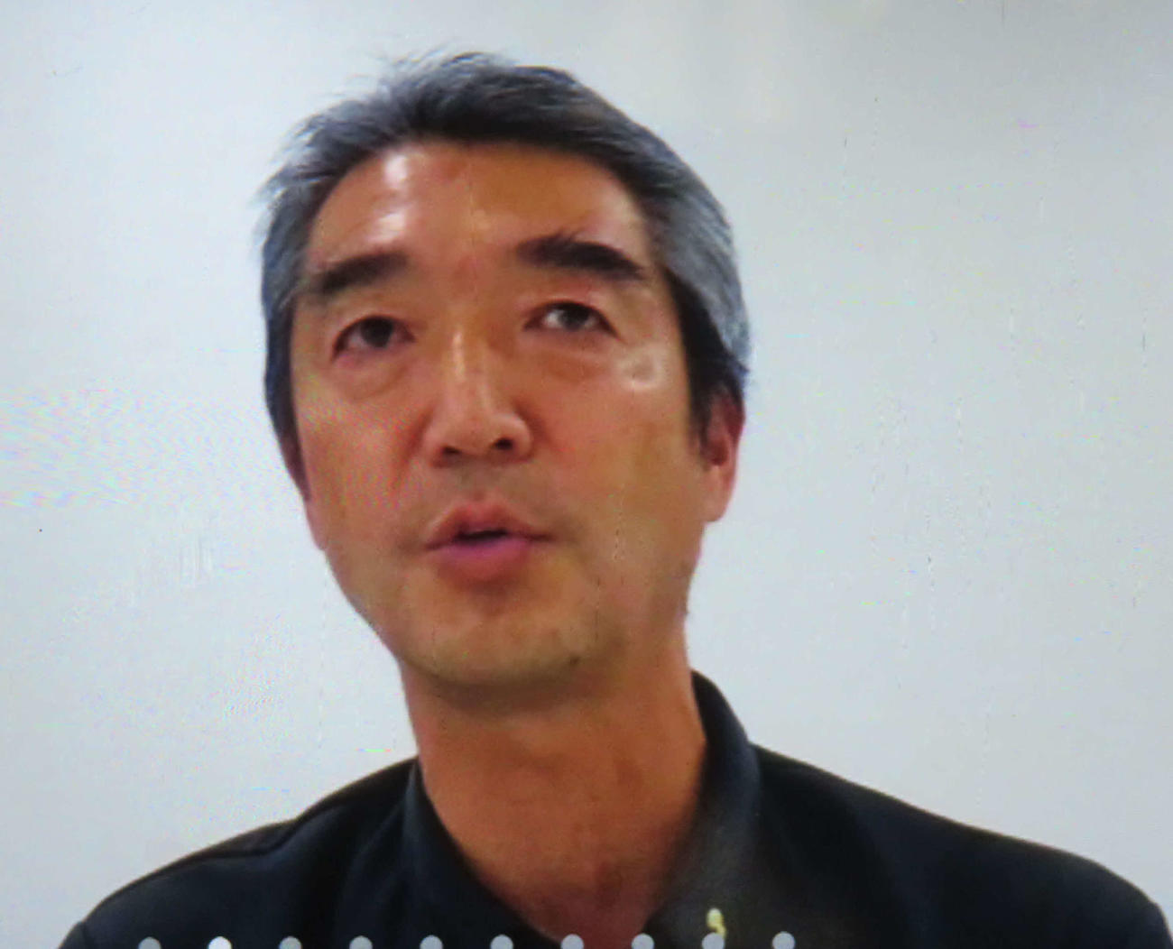 eスポーツ大会「One　KANAGAWAスポーツオールスターカップ2020」の概要を説明する大会実行委員長の湘南ベルマーレ水谷社長
