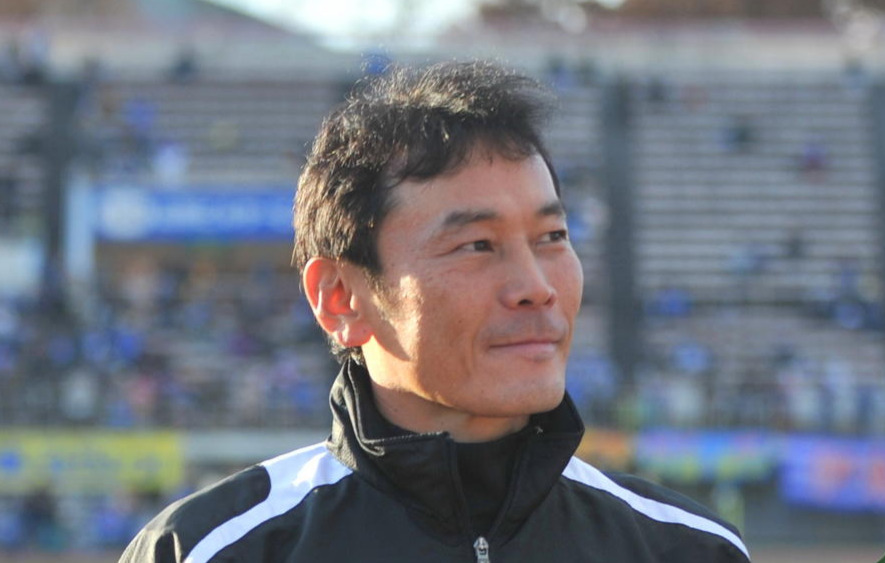 奥野僚右監督（13年11月撮影）
