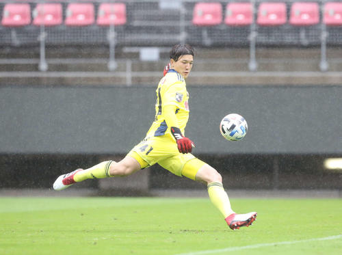 新潟が鹿島に勝利 ２年目藤田完封で再開先発名乗り ｊ２写真ニュース 日刊スポーツ