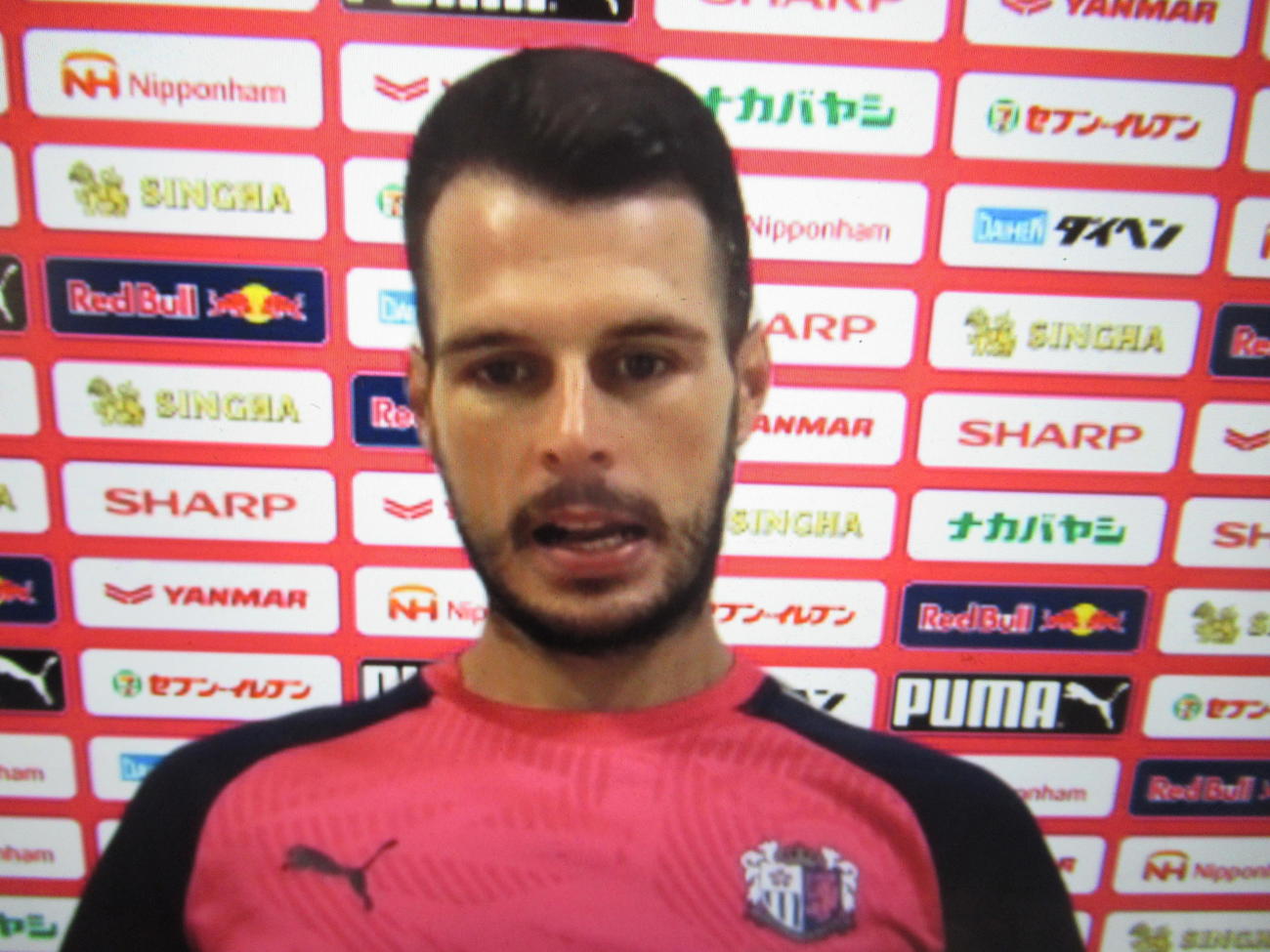 オンラインでの取材に応じるC大阪DFマテイヨニッチ（C）CEREZO　OSAKA