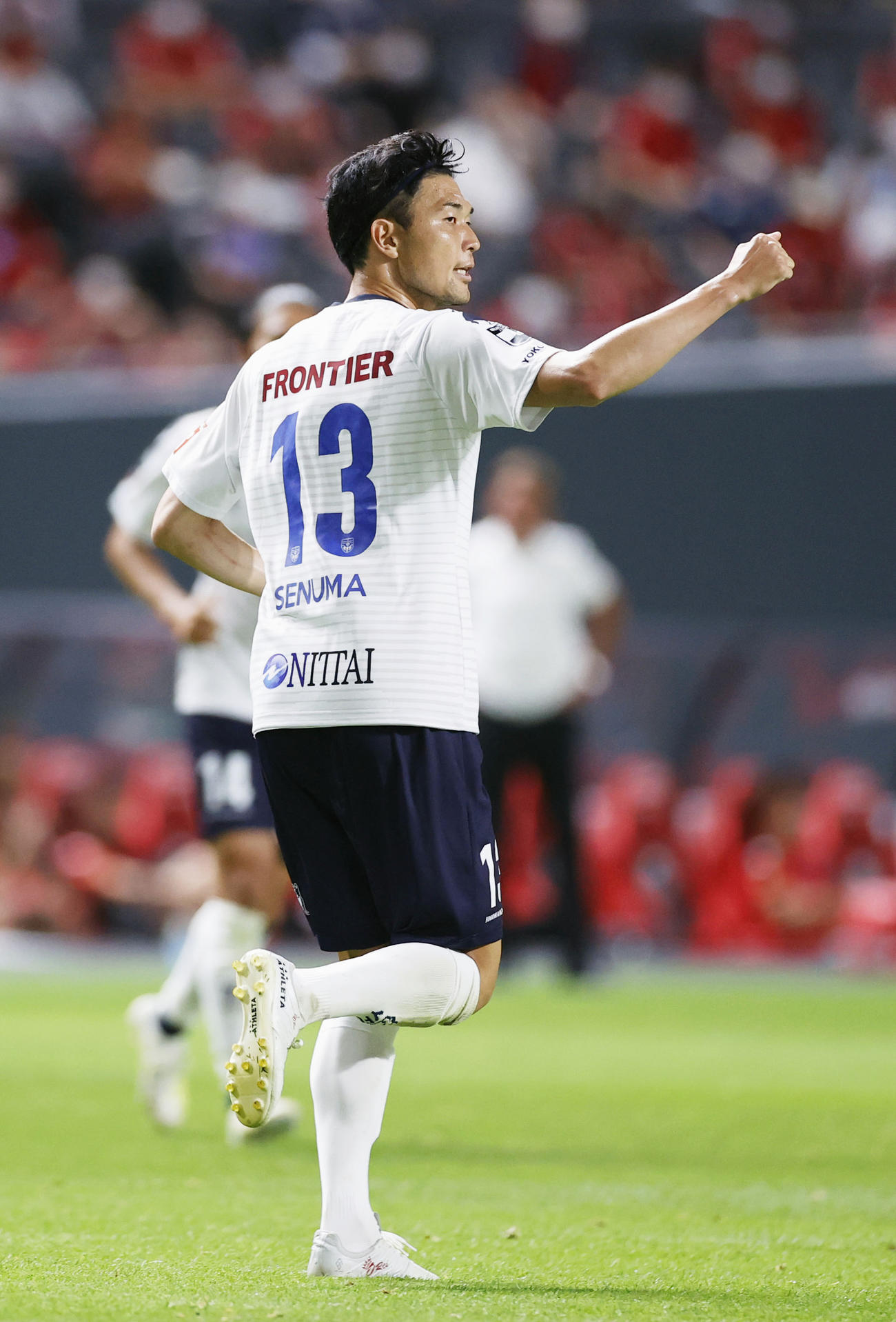 札幌―横浜FC　後半、同点ゴールを決め喜ぶ横浜FC・瀬沼（共同）