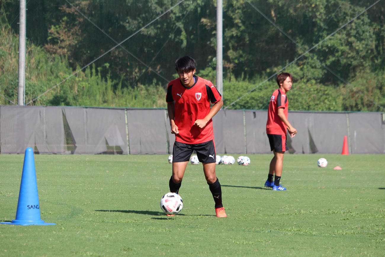 栃木戦に向け調整を行う京都DF上夷（京都サンガFC提供）