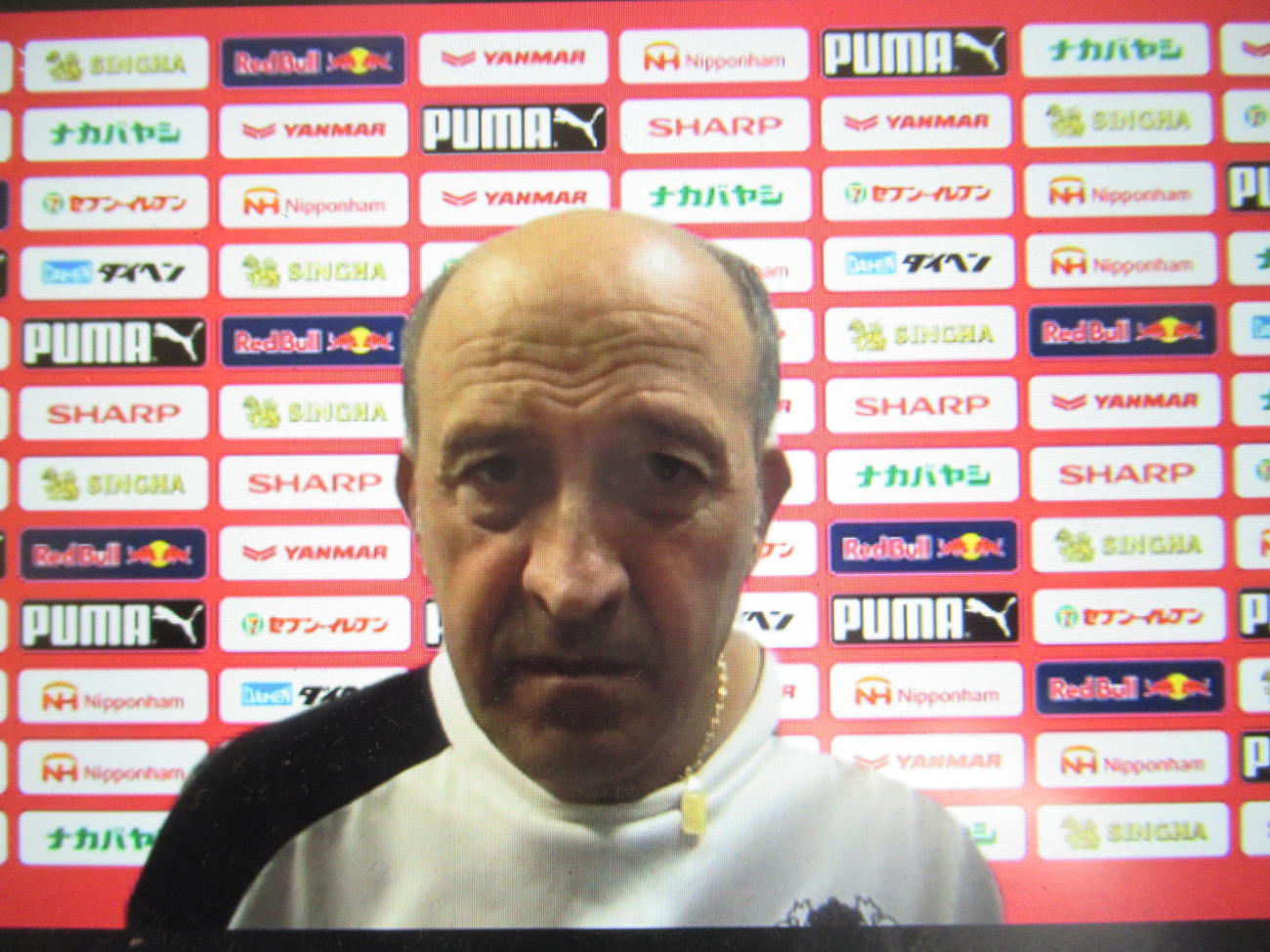 リモート取材に応じるC大阪ロティーナ監督（C）CEREZO　OSAKA