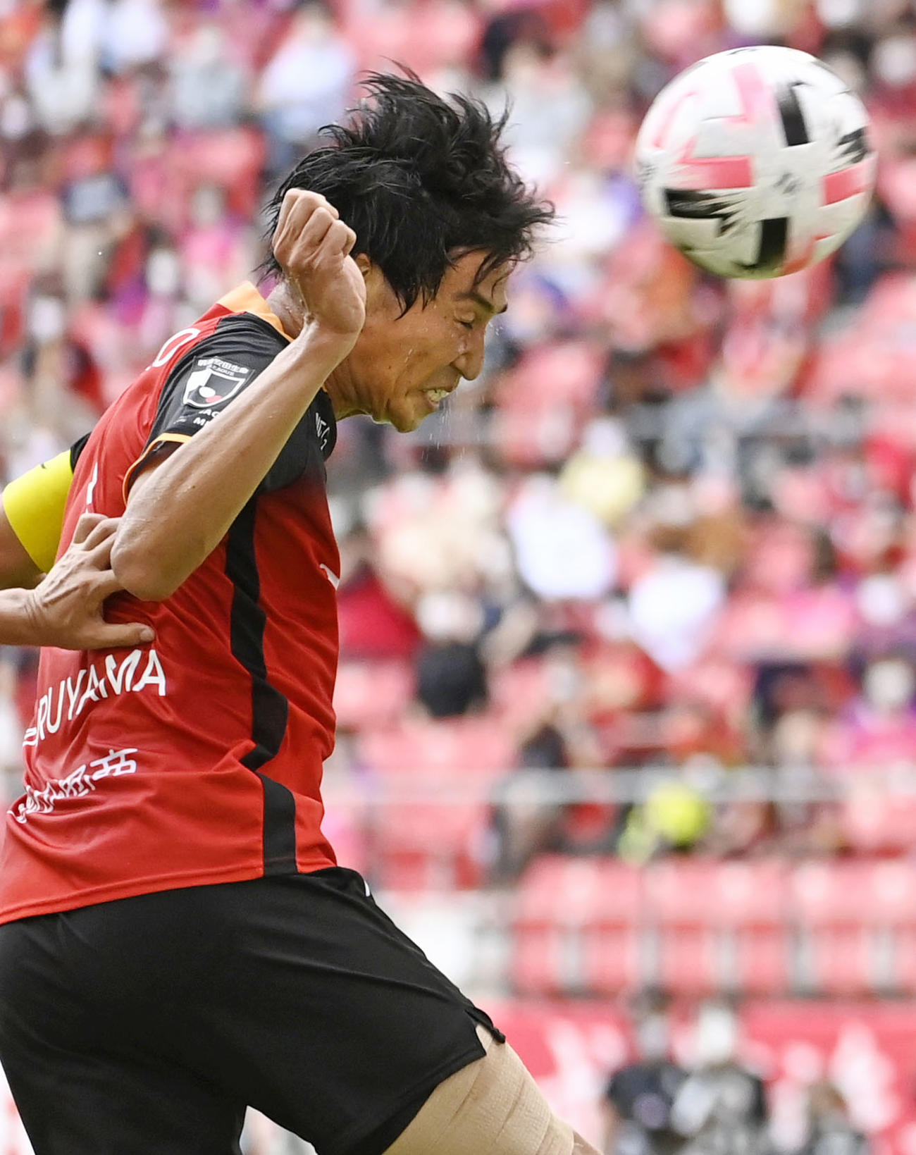 名古屋対清水　後半、ヘディングで3点目のゴールを決める名古屋・丸山（共同）