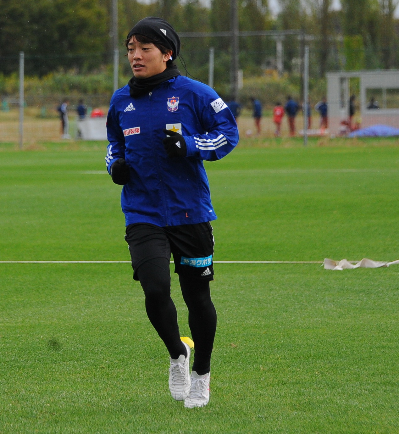 試合前日練習に臨む高木