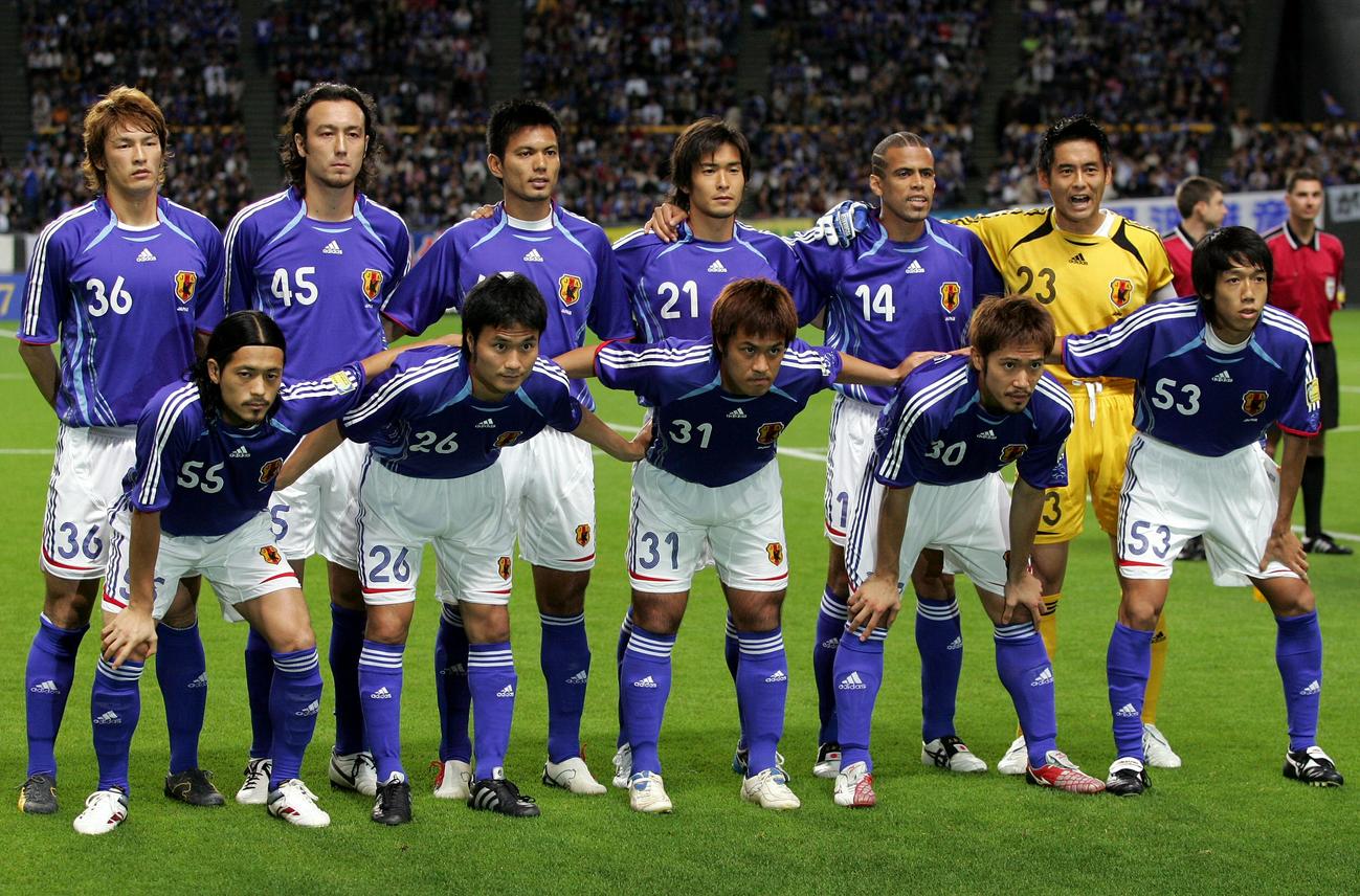 アジア杯予選A組　日本対サウジアラビア　集合写真　中村憲剛ら