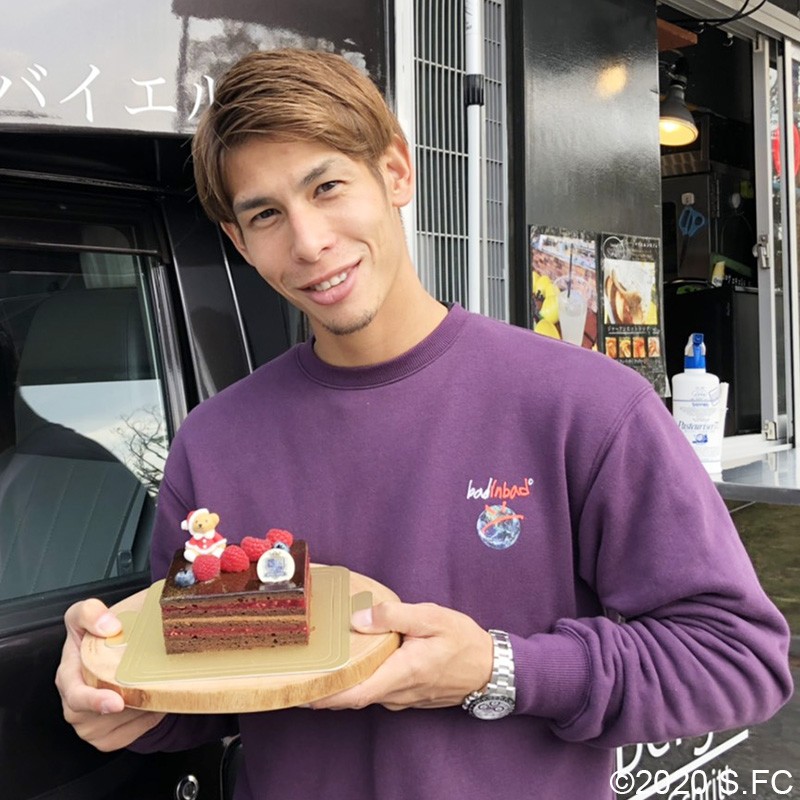クリスマスケーキをプロデュースした広島佐々木翔（ｃ）サンフレッチェ広島